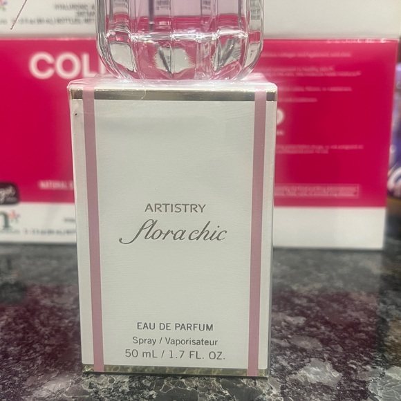 Artristry flora chic - Picture 3 of 3